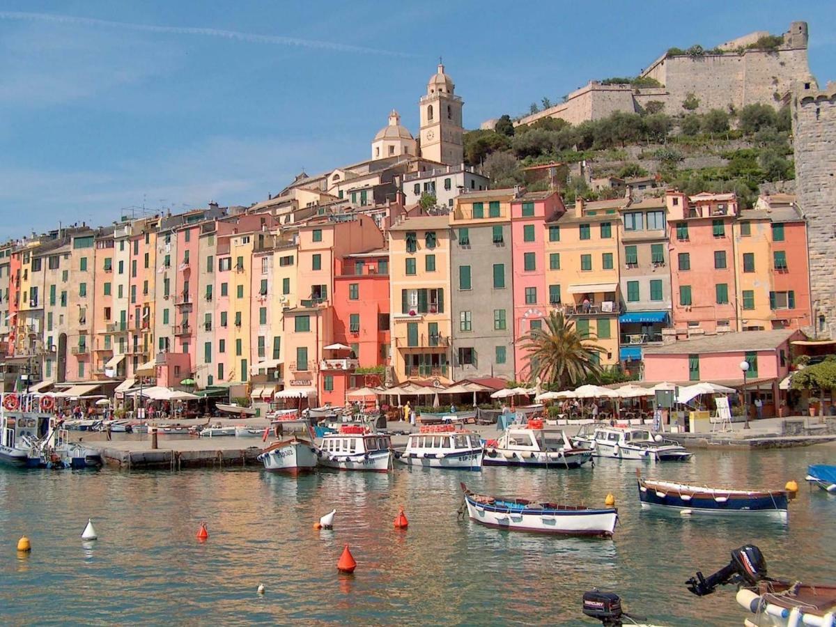 Casetta Romantica Viola Lerici Exteriör bild
